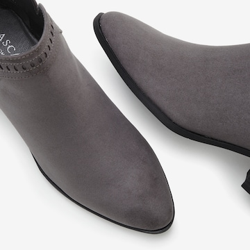 LASCANA Bootie in Grey