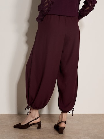 Loosefit Pantalon ' ' Apricot en rouge