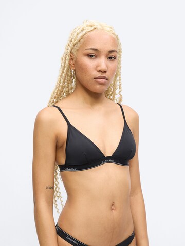 Calvin Klein Swimwear Háromszög Bikini felső - fekete: elől
