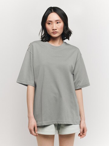 Casa Mara - Camiseta talla grande 'REPRESENT' en gris: frente