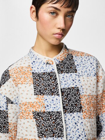 PIECES Välikausitakki 'PCRIKKE' värissä valkoinen