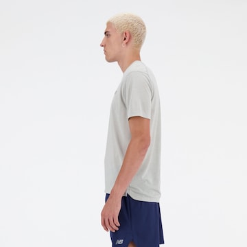 T-Shirt fonctionnel 'Athletics' new balance en gris