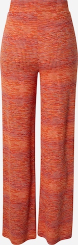 ABOUT YOU x Sofia Tsakiridou Loosefit Hose 'Lia' in Orange