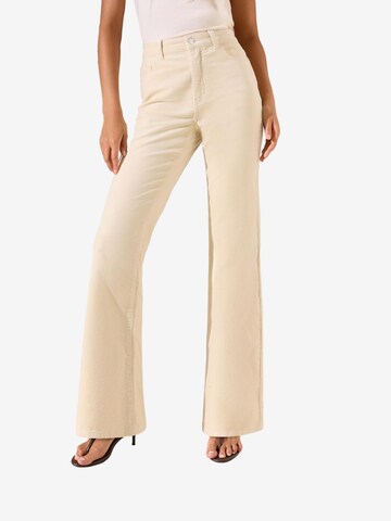 Friends Like These Boot cut Trousers in Beige: front