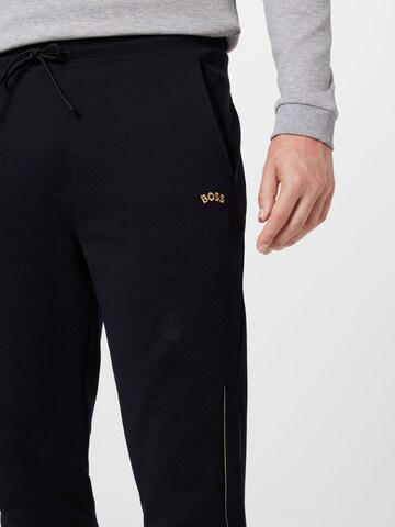 BOSS Green - Tapered Pantalón 'Hadiko 2' en negro