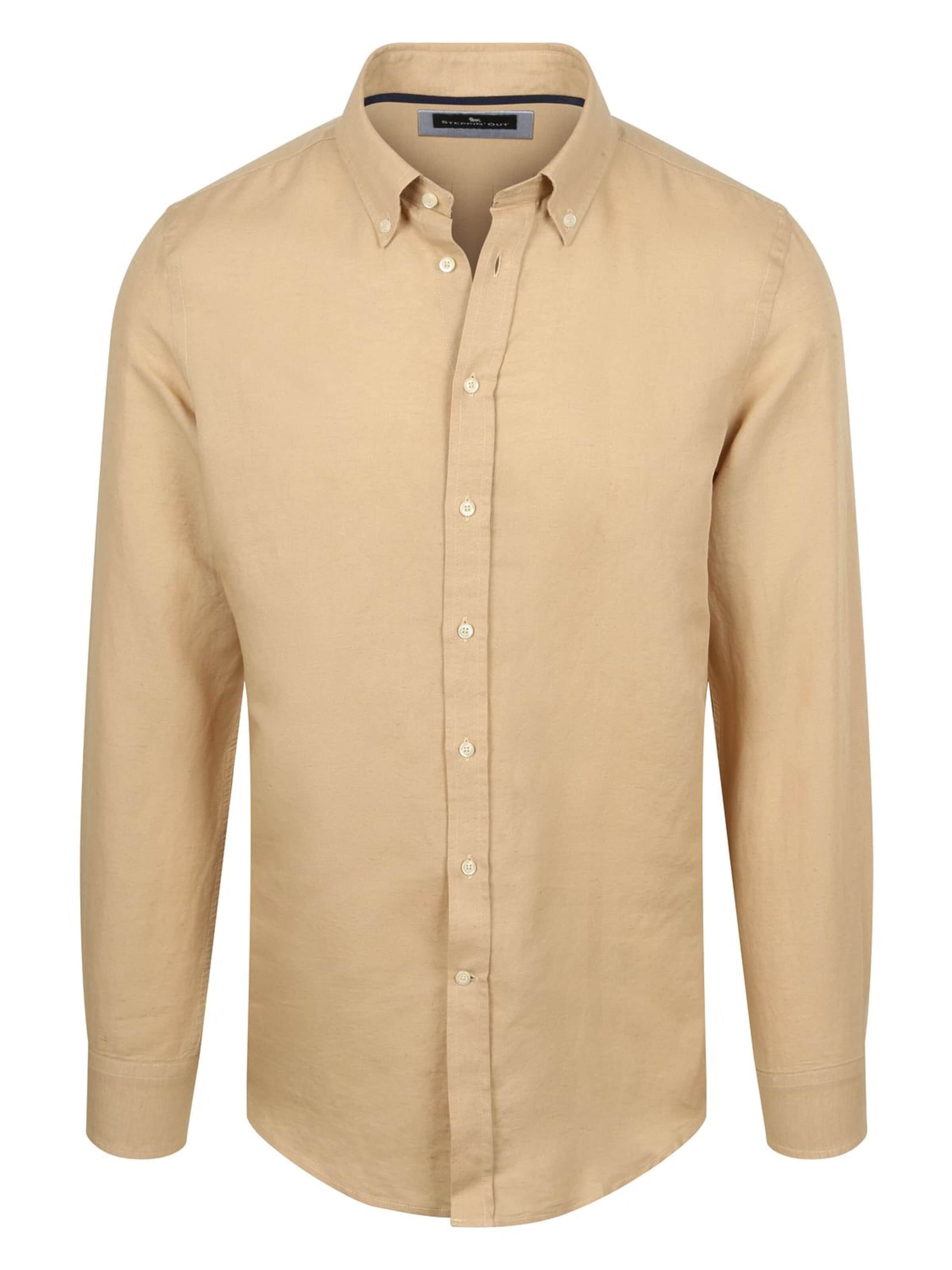 Steppin' out Button Up Shirt in Beige: front