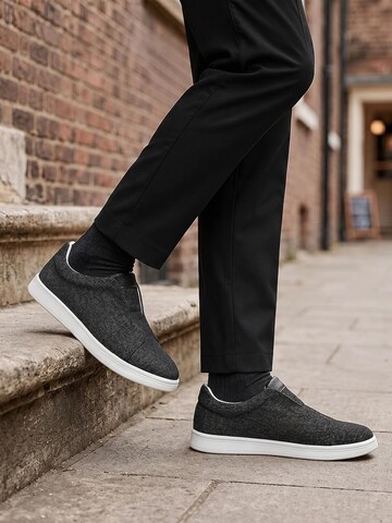 ALLTHEMEN Classic Flats 'Gleiten' in Grey