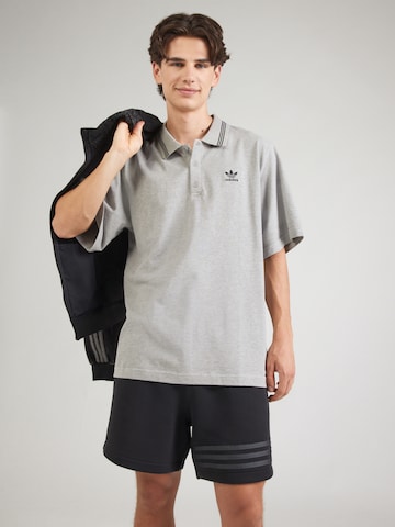 ADIDAS ORIGINALS Shirt in Grey: front