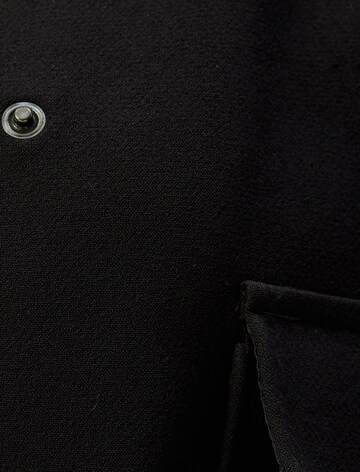Koton Übergangsjacke in Schwarz