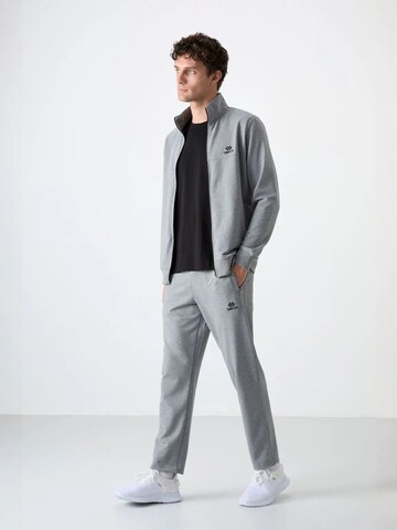 Survêtement Tommy Life en gris