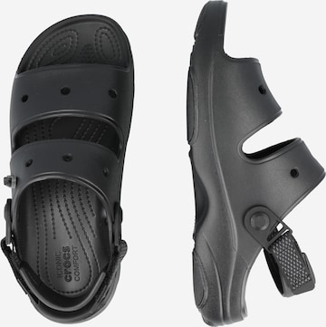 Chaussures ouvertes Crocs en noir