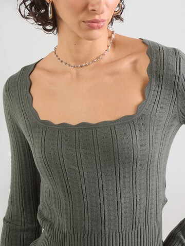 ABOUT YOU Свитер 'Maria' в Зеленый