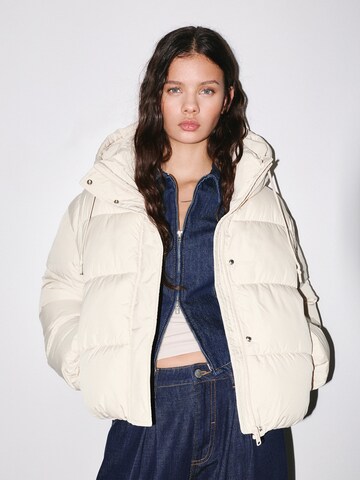 Veste d’hiver Pull&Bear en beige : devant