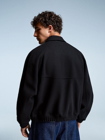 Bershka Overgangsjakke i sort