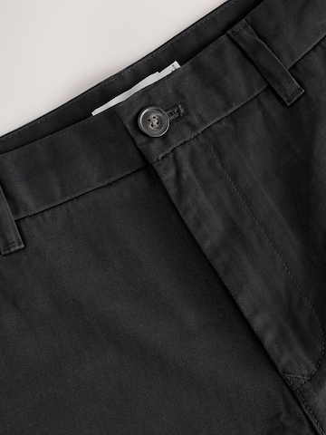 Next Slimfit Lærredsbukser i sort