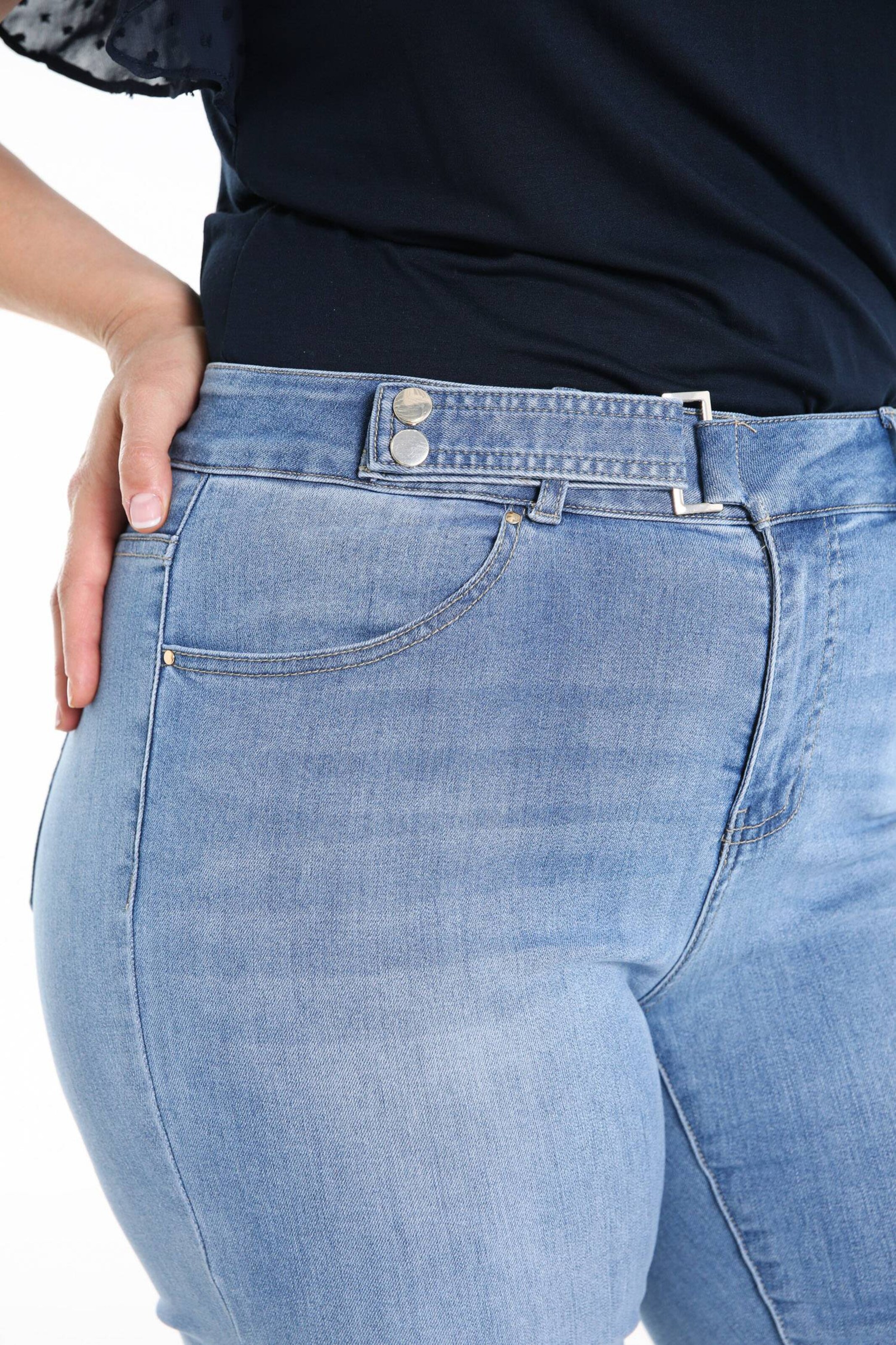Frauen Jeans Paprika Jeans in Blau - ET43938 Frauen Jeans Paprika Jeans in Blau - ET43938
