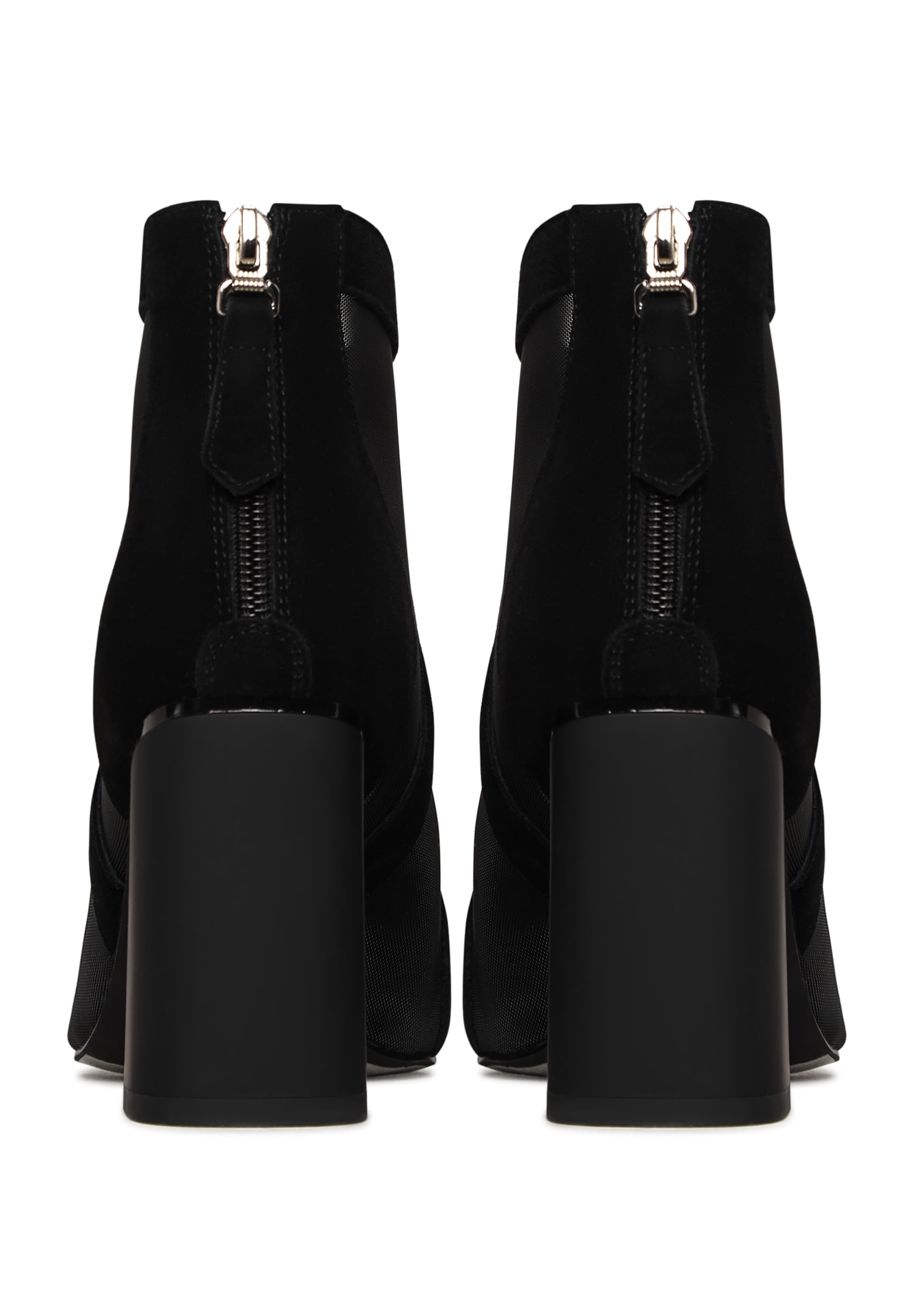 CESARE GASPARI Stiefelette in Schwarz