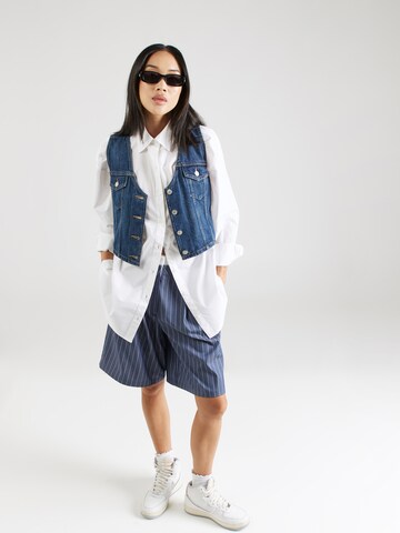 LEVI'S ® Pusero 'Lola' värissä valkoinen