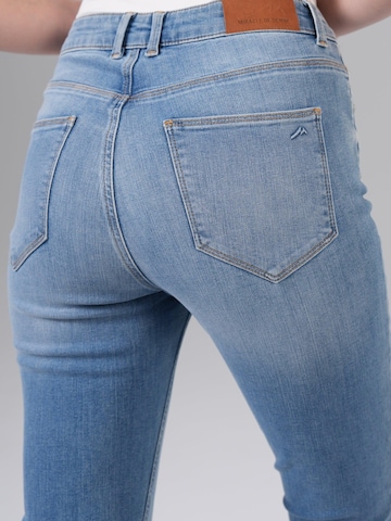 M.O.D MIRACLE OF DENIM Flared Jeans in Blue
