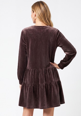 usha BLACK LABEL - Vestido en marrón