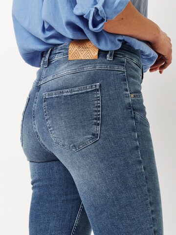TONI Boot cut Jeans in Blue
