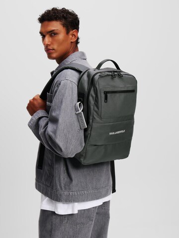 Zaino 'K/Pass' di Karl Lagerfeld in grigio: frontale
