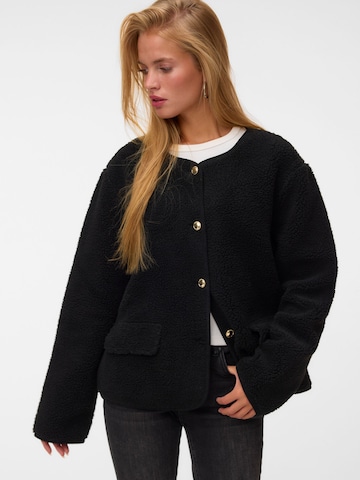 VERO MODA - Chaqueta de entretiempo 'JOSEFINE' en negro: frente