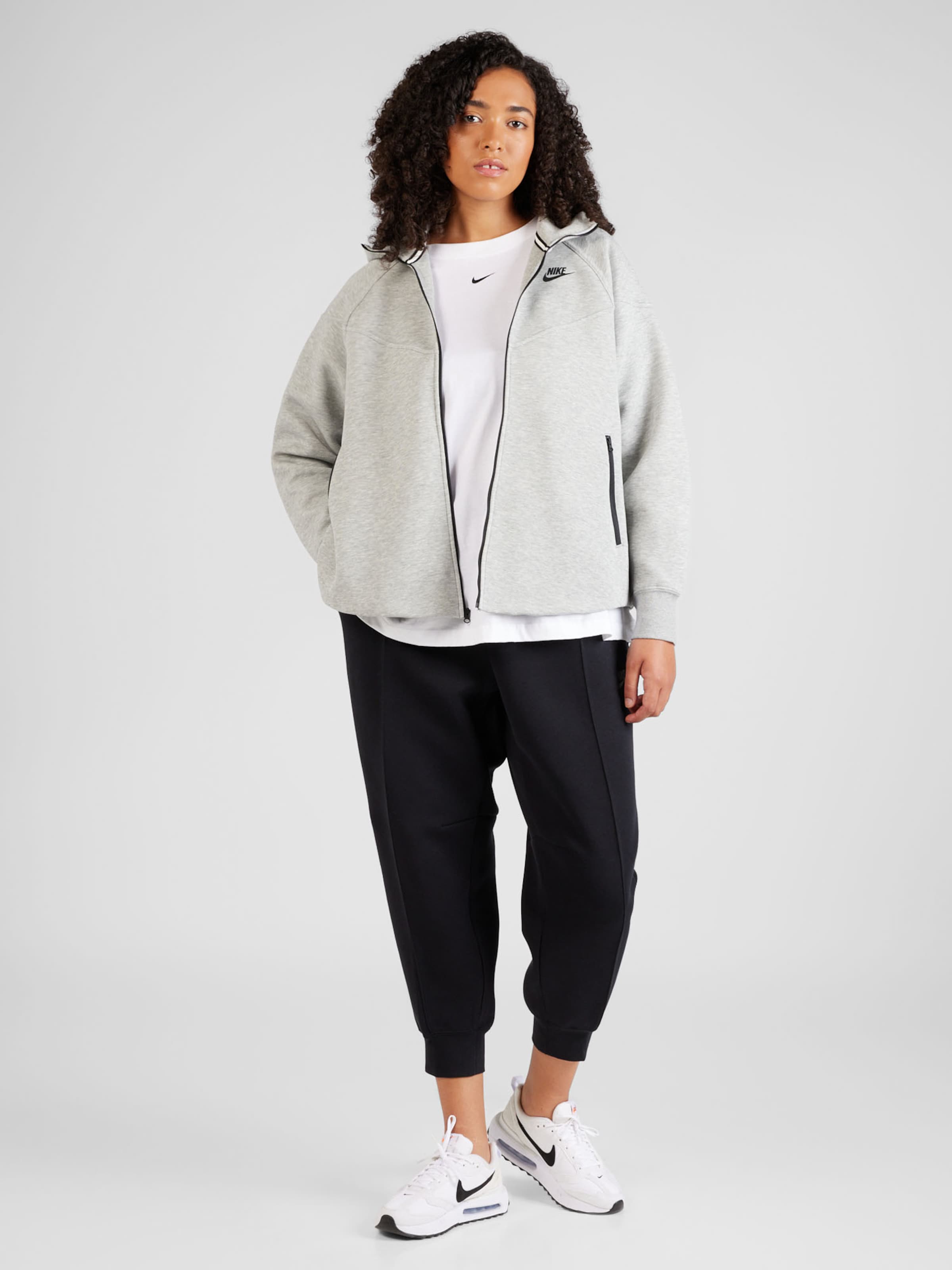 Veste de survêtement Nike Sportswear en Gris Chiné ABOUT YOU