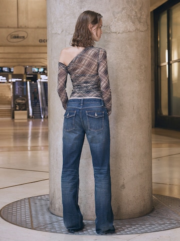 Bershka Flared Jeans in Blue