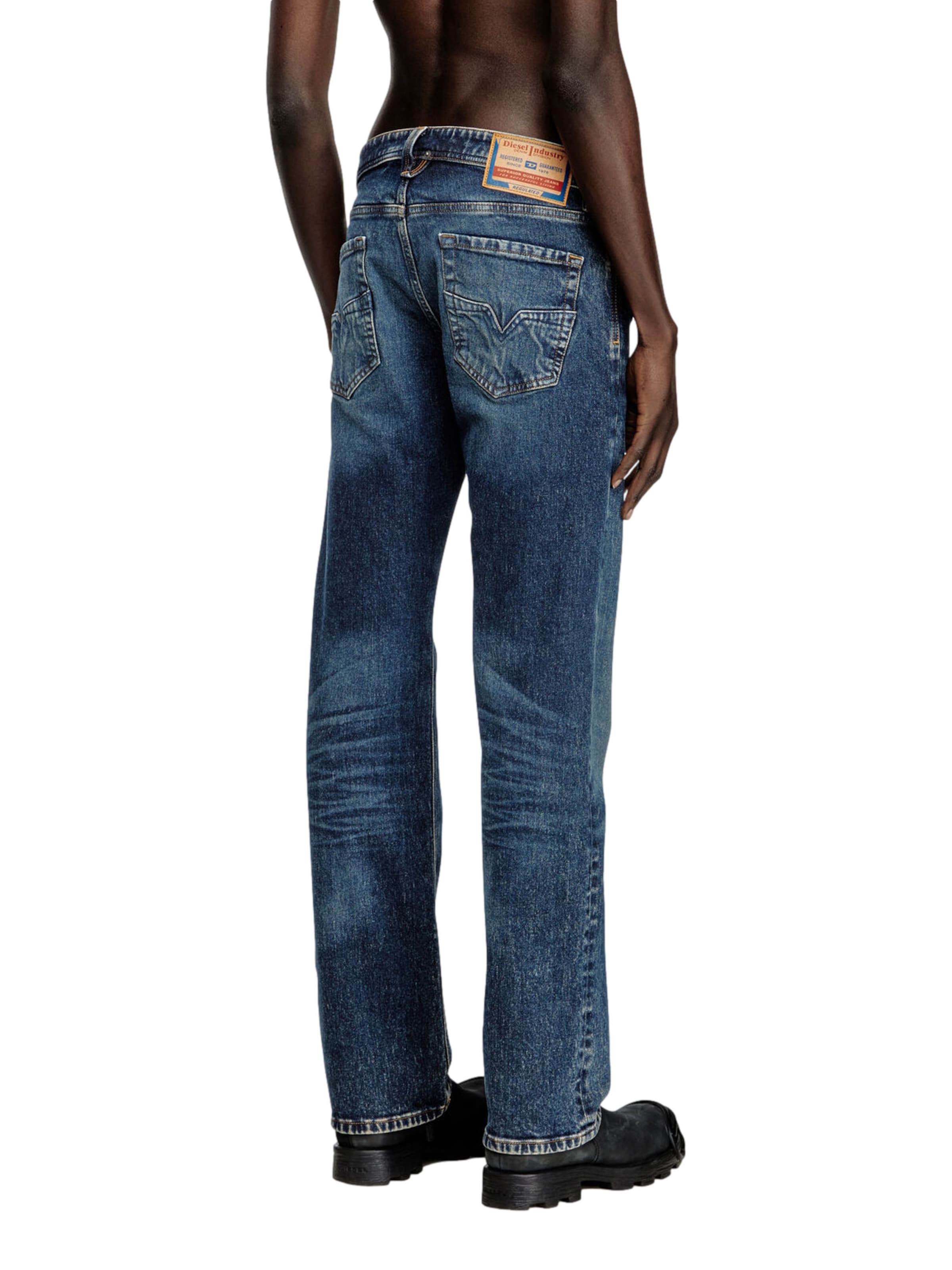 regular Jeans '1985 Larkee' di DIESEL in blu