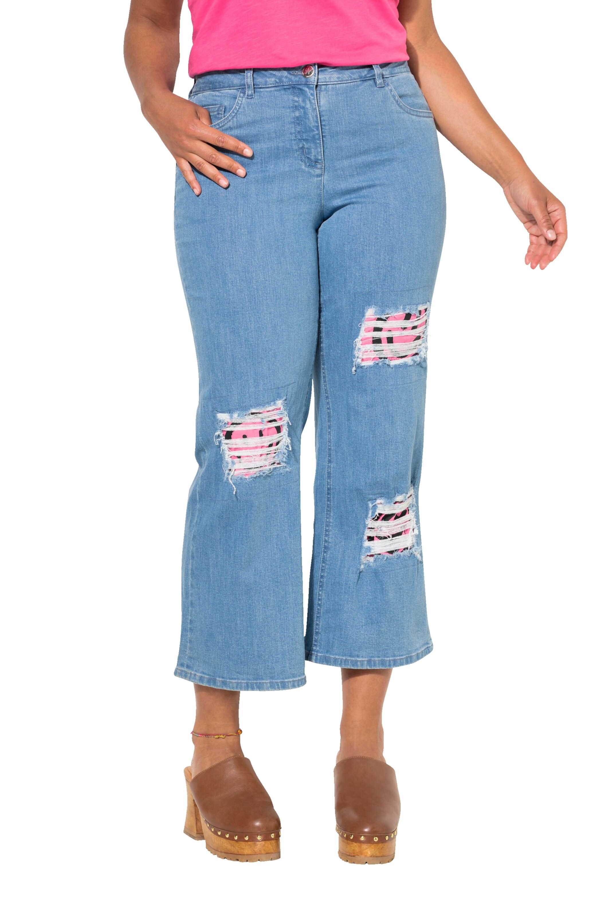 Angel of Style Flared Jeans in Blue: front