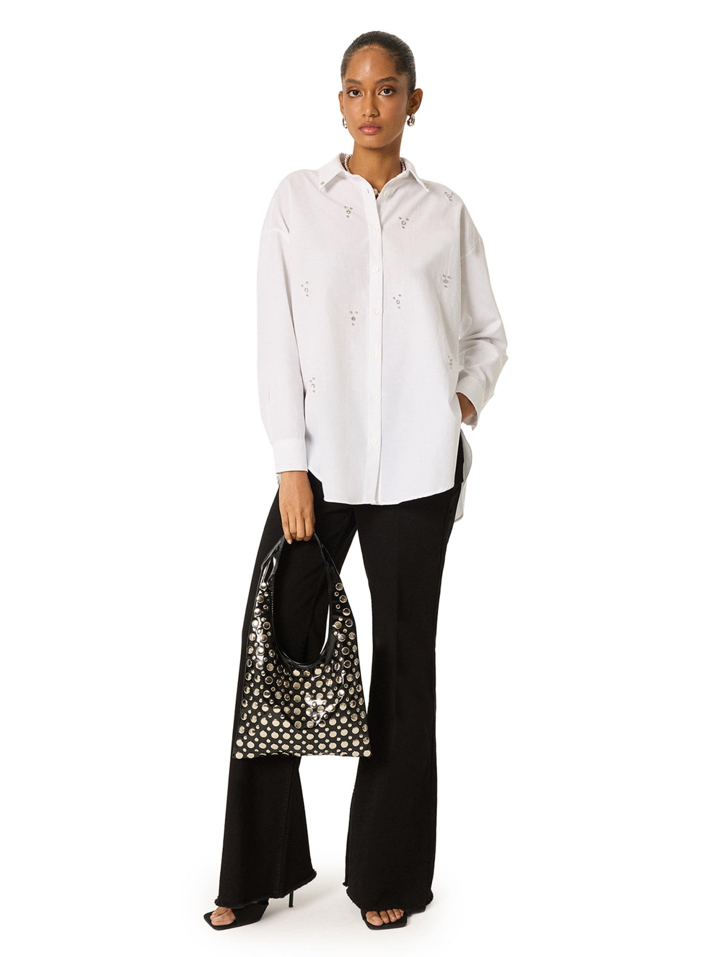 Touché Privé Blouse 'Stone Embroidered Shirt' in White: front
