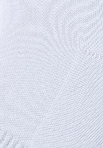 BENCH Sportsocken in Weiß