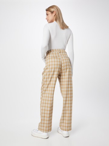 Loosefit Pantalon à pince Nasty Gal en jaune