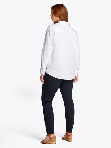 Tommy Hilfiger Curve Блузка 'ESS' в Белый