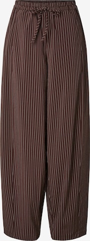 PIECES - Pierna ancha Pantalón en marrón: frente