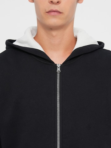 HOLLISTER - Casaco em moletão em preto