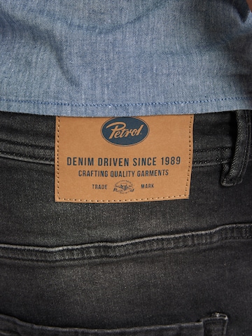regular Jeans di Petrol Industries in nero