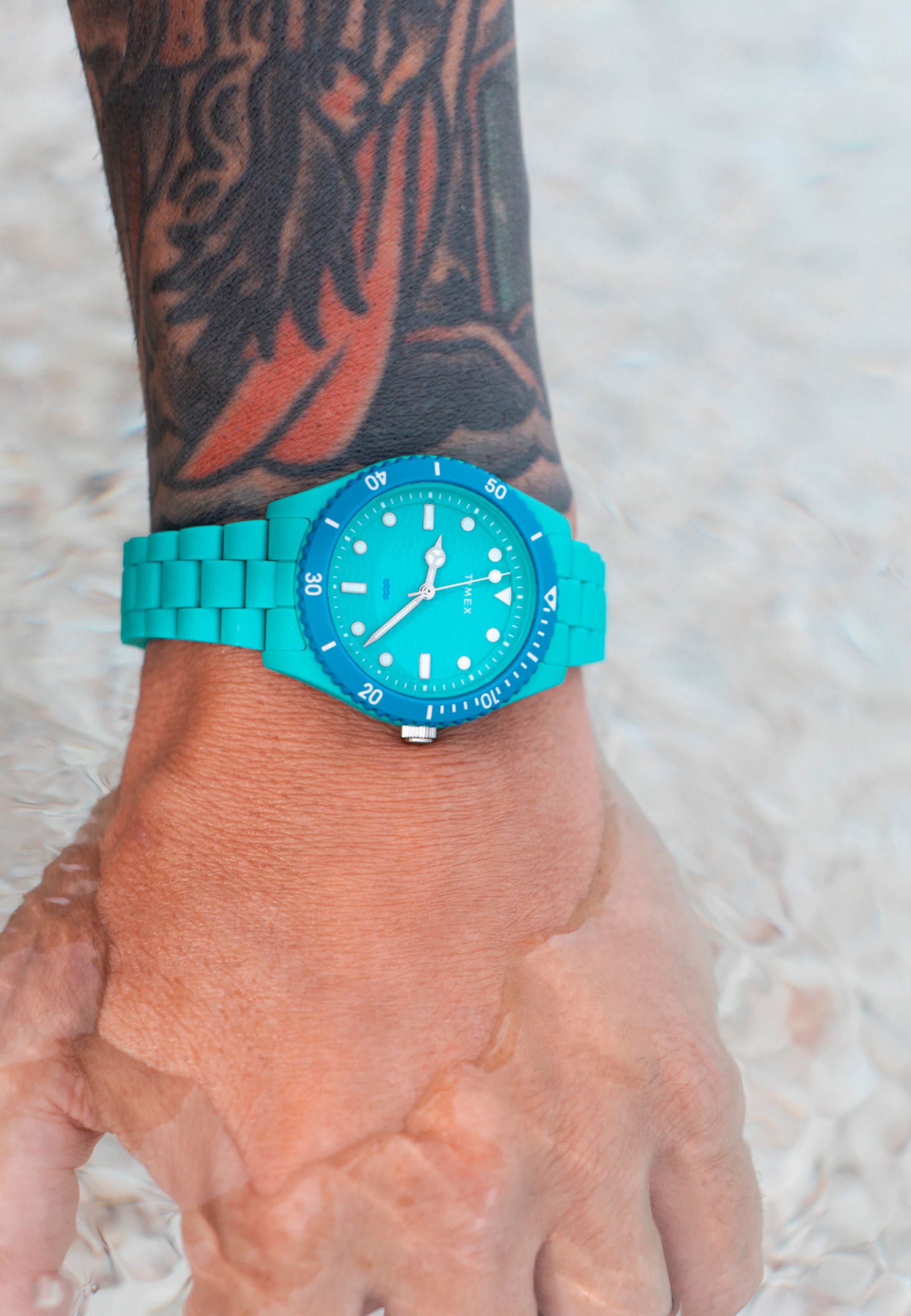 TIMEX Analog Watch 'Legacy #tide™ - Ocean Diver Inspired' in Grün