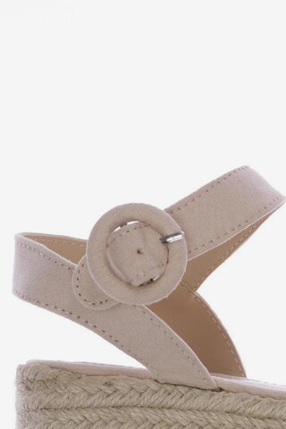 Pull&Bear Sandals & High-Heeled Sandals in 36 in Beige