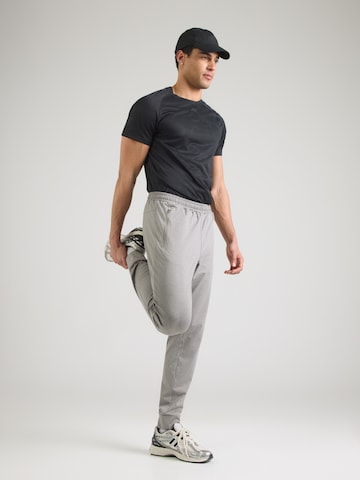 4F Normální Sportovní kalhoty – šedá