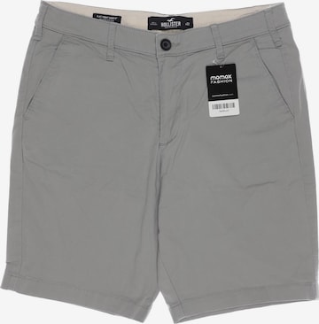 HOLLISTER Shorts in 32 in Grey: front