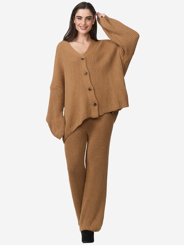 Elara Hausanzug in Braun