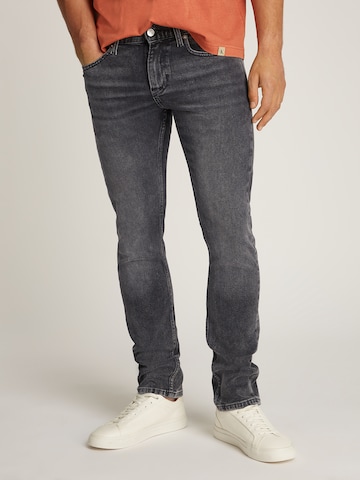 Slimfit Jeans 'SLIM' di Calvin Klein Jeans in grigio: frontale