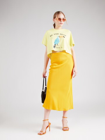 ONLY T-shirt 'ONLKITA' i gul