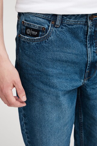 !Solid Regular 5-Pocket Jeans in Blau