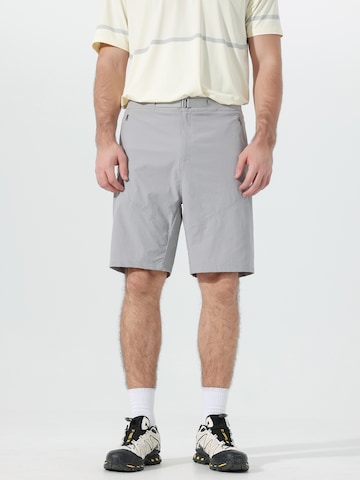 YOUTHUP Regular Workout Pants 'Trockenbahn' in Grey