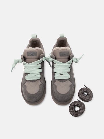 UGG Ботинки на шнуровке 'Lowmel' в Серый