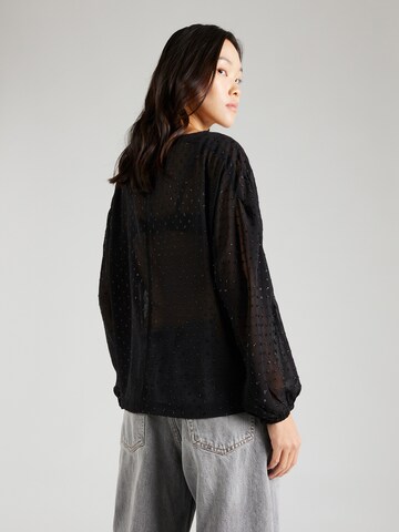 s.Oliver Blouse in Black