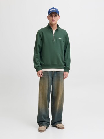 JACK & JONES Sweatshirt 'JOR' i grøn